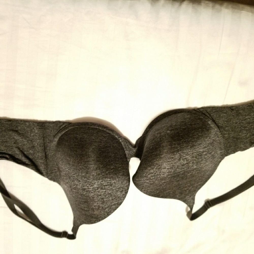 VS Uplift semi demi tshirt bra